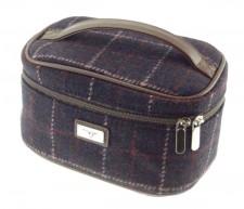 Harris Tweed Cosmetic Bag in Wine/Pink Overcheck