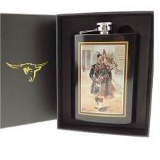 Traditional Scottish Piper 8oz Hip Flask