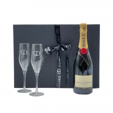 Gretna Green Champagne And Glasses Gift Box