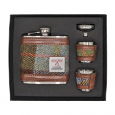 Harris Tweed Hip Flask 6oz Set In MacLeod Tartan
