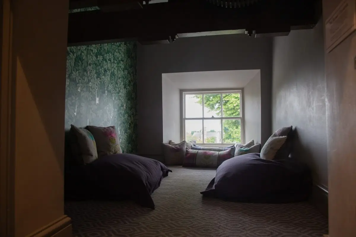 Sheridan Grant Manor Suite