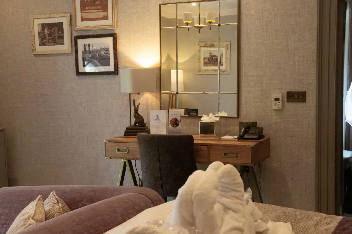 Queensbury Clayton Manor Suite