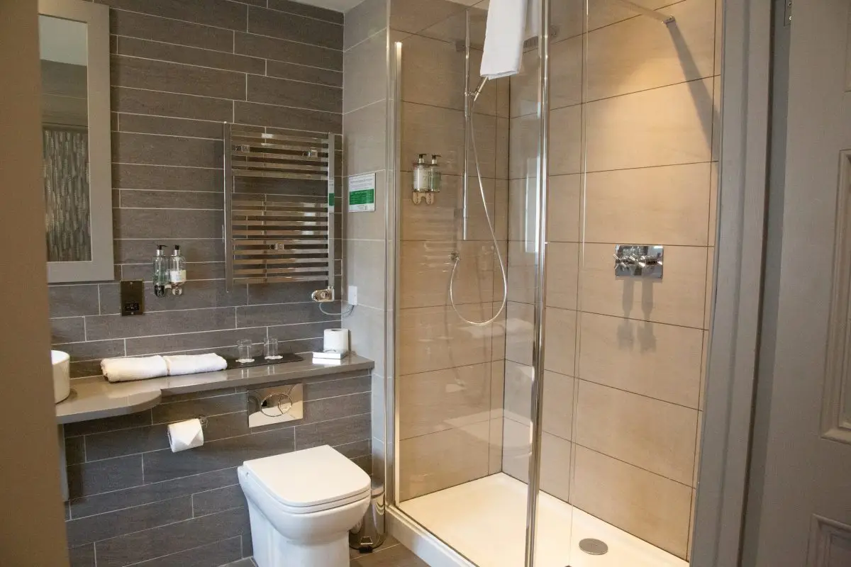 Ibbetson Villiers Manor Suite