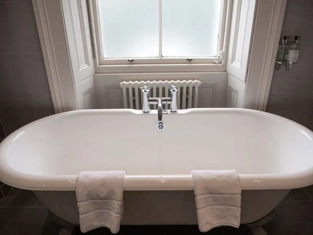 Wakefield Turner Manor Suite