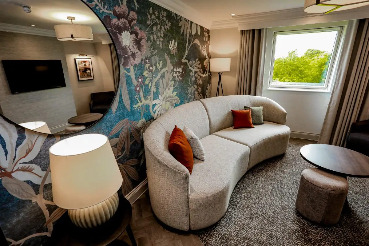 Signature Suite 4