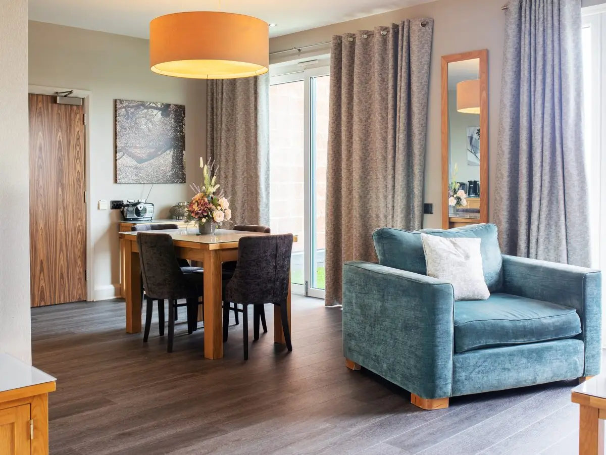 ash suite