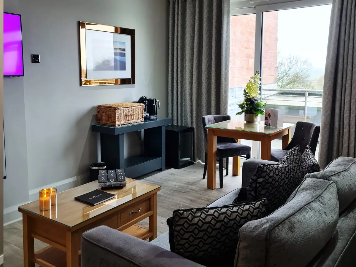 thistle suite