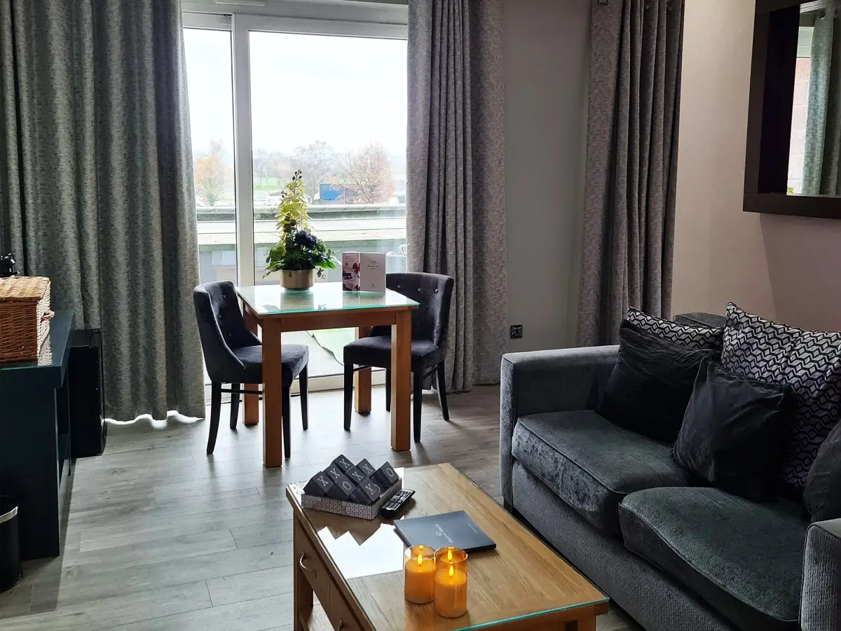 thistle suite