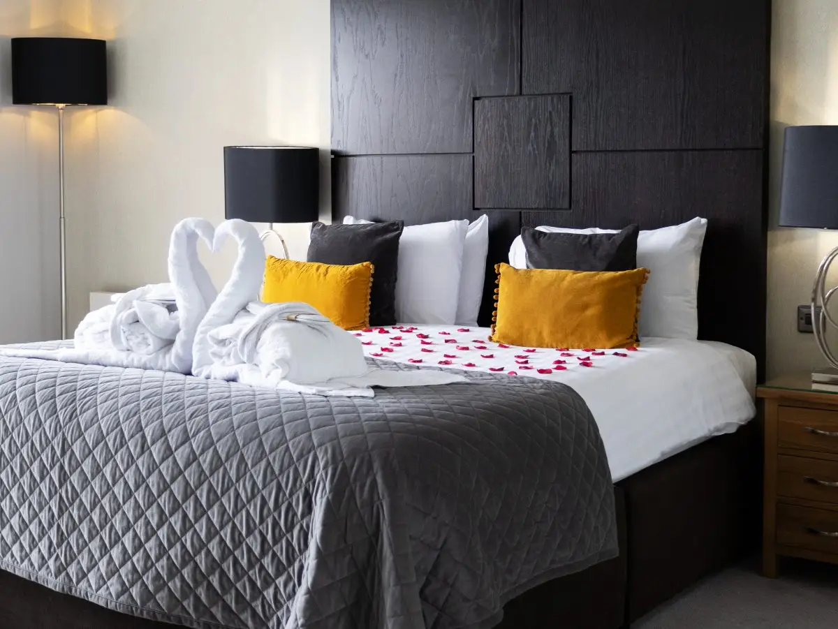 thistle suite