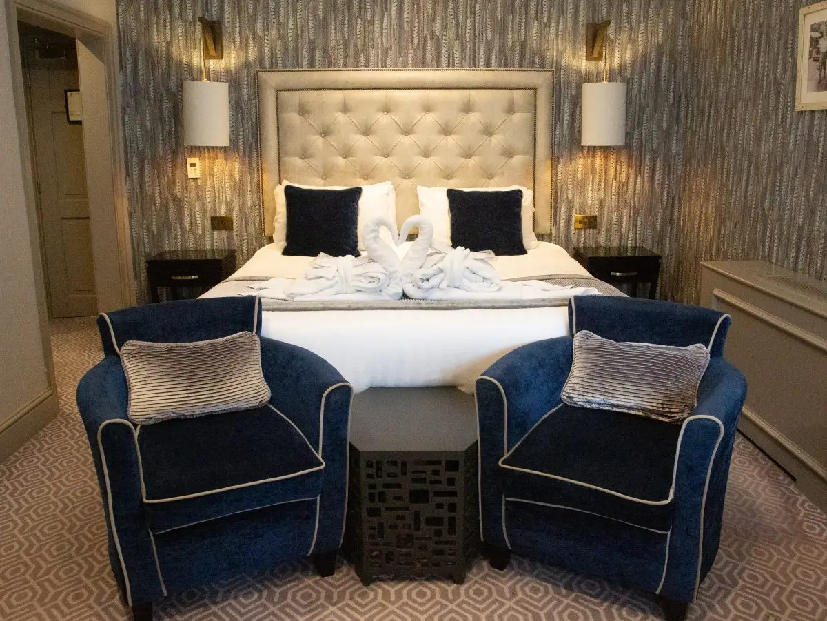 Ibbetson Villiers Manor Suite