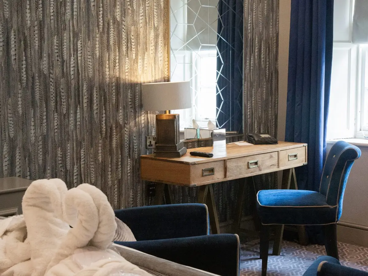 Ibbetson Villiers Manor Suite