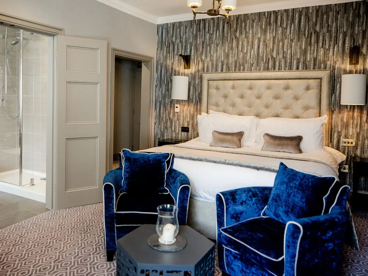 Ibbetson Villiers Manor Suite
